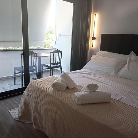 Deluxe Apartment Bllok ติรานา ภายนอก รูปภาพ