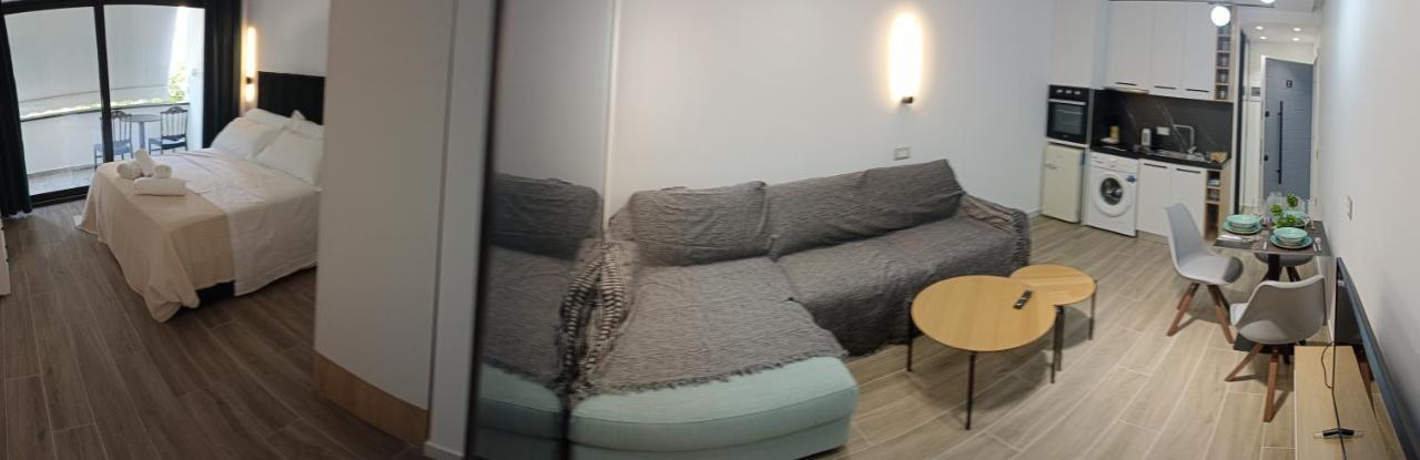 Deluxe Apartment Bllok ติรานา ภายนอก รูปภาพ