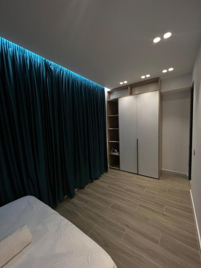 Deluxe Apartment Bllok ติรานา ภายนอก รูปภาพ