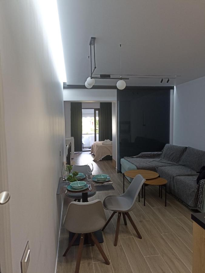 Deluxe Apartment Bllok ติรานา ภายนอก รูปภาพ