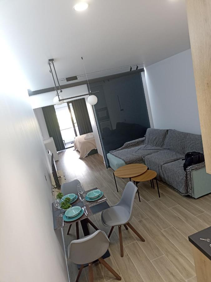 Deluxe Apartment Bllok ติรานา ภายนอก รูปภาพ